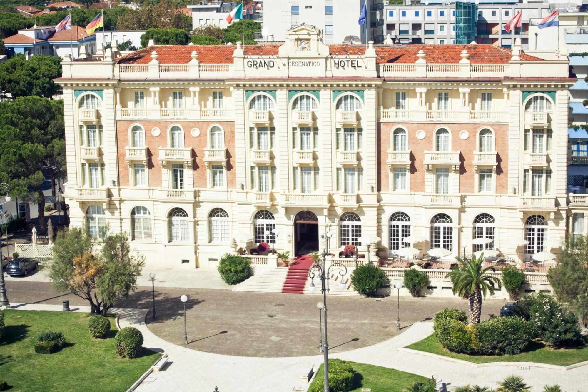 Grand Hotel Cesena Bagian luar foto